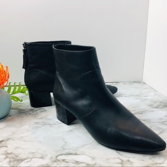 Karl Lagerfeld Shoes - KARL LAGERFELD MAUDE BLACK BOOTIES